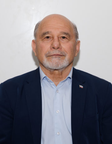 Магомедов Надир Магомедович